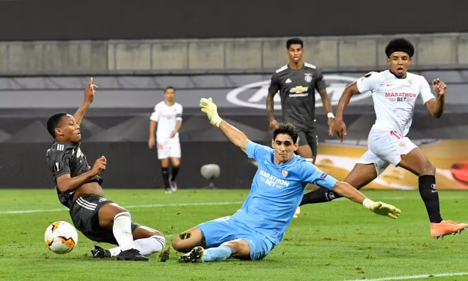 Man Utd thua Sevilla ở bán kết Europa League 2019-2020. ẢNh: Reuters