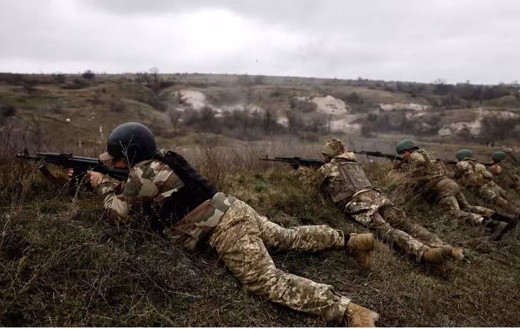 Đơn vị Ukraine diễn tập ở Donets, ngày 27/3. Ảnh: Reuters