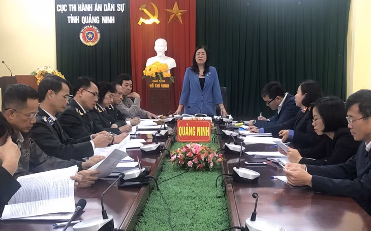 Quang cảnh buổi làm việc.
