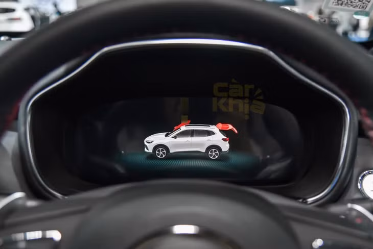 Phía sau vô-lăng là đồng hỗ kỹ thuật số Full Virtual Dashboard kích thước 12 inch.