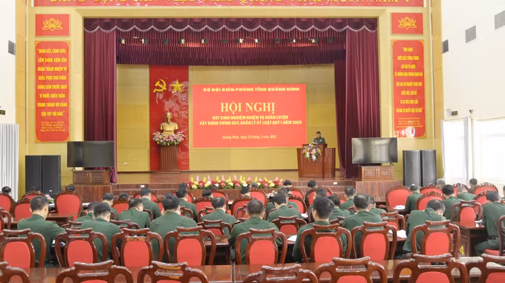 Quang cảnh hội nghị