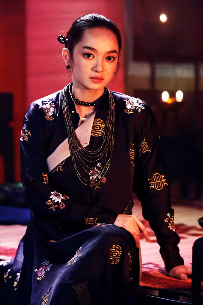Diễn viên Kaity Nguyễn trong poster "Người vợ cuối cùng". Ảnh: Lotte