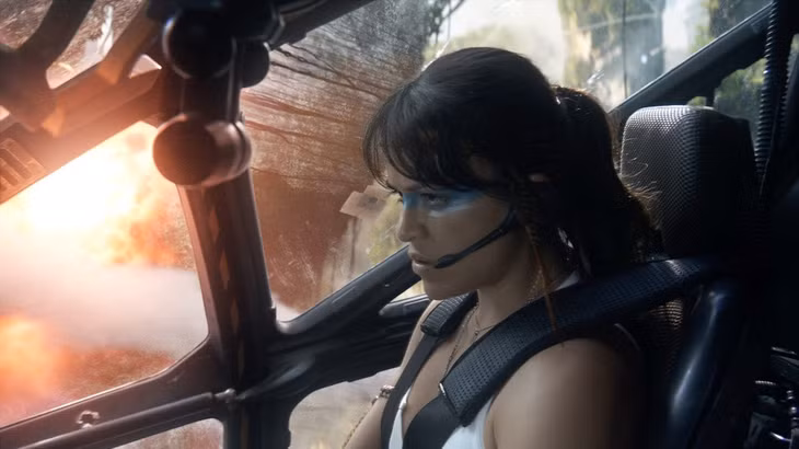 Michelle Rodriguez thủ vai nữ phi công Trudy Chacón trong Avatar. Ảnh: 20th Century Studios.