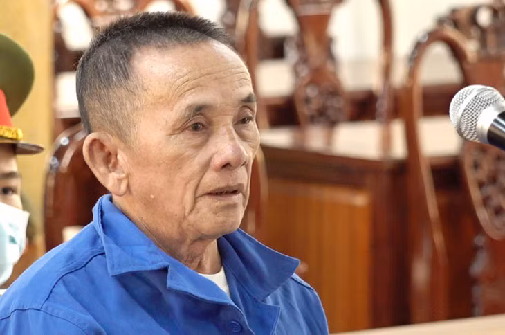Bị cáo Thuân.