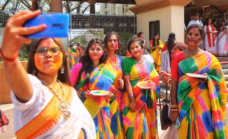 le hoi sac mau holi anh 9