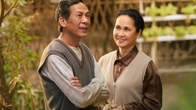 Vai mẹ chồng không còn tai quái của NSND Lan Hương phim Gia đình mình vui bất thình lình.