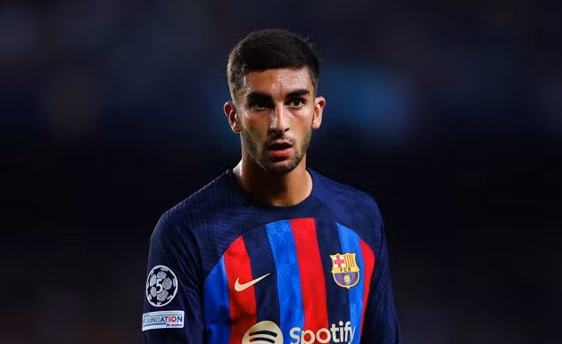 Barca có thể bán tháo Torres.