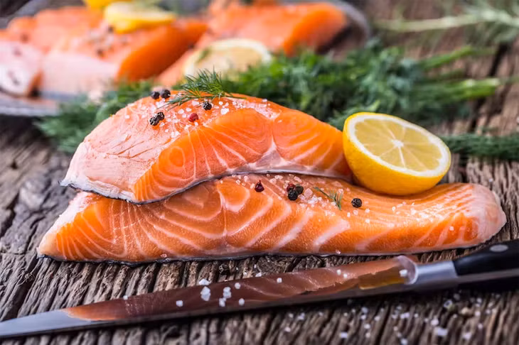 Các loại cá béo chứa omega-3 tốt cho tim và huyết áp. Ảnh: Conversation