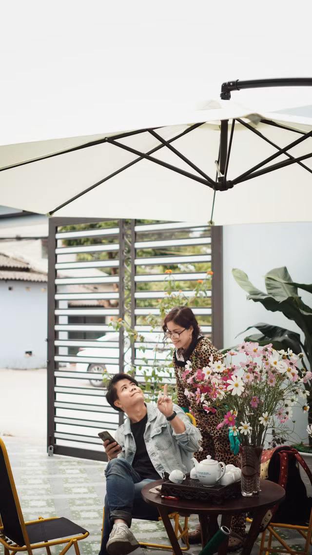 Đinh Mạnh Ninh ra mắt ca khúc mới dành tặng các mẹ nhân ngày 8/3 - Ảnh 2.