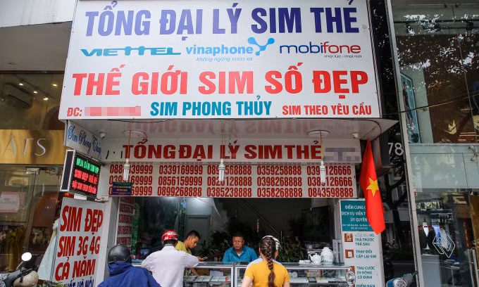 Một điểm bán sim tại Hà Nội. Ảnh: Minh Sơn