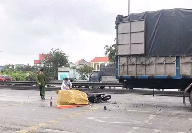 Hai Duong: Hai vu tai nan giao thong, ba nguoi thuong vong hinh anh 1