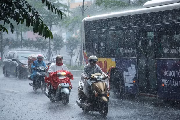 Phia Dong Bac Bo va Thu do Ha Noi co mua rao va dong vai noi hinh anh 1
