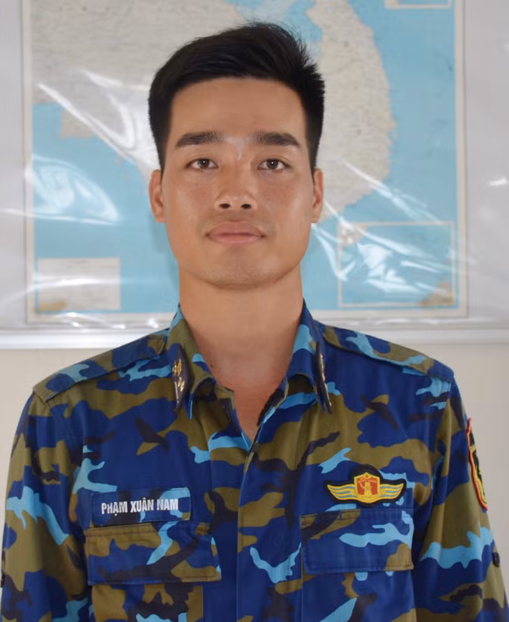 Thượng uý Phạm Xuân Nam