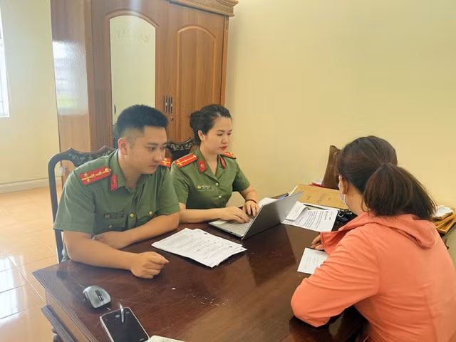 Cơ quan chức năng làm việc với N.H.T.