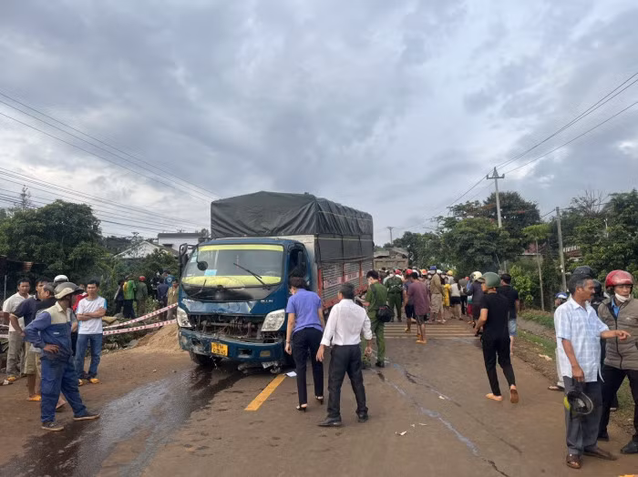 Vụ TNGT ở Gia Lai: Kinh hoàng khoảnh khắc 3 người trong gia đình tử vong 2