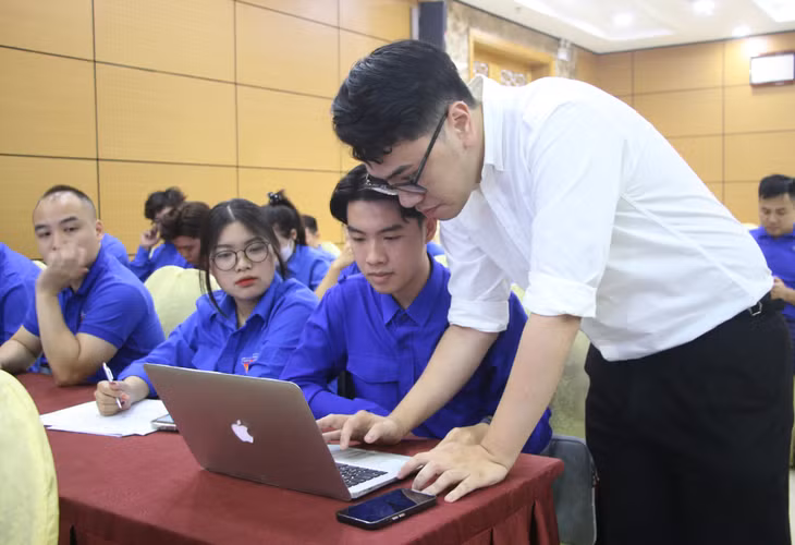 Học viên được giảng viên hướng dẫn cụ thể trong quá trình thực hành.