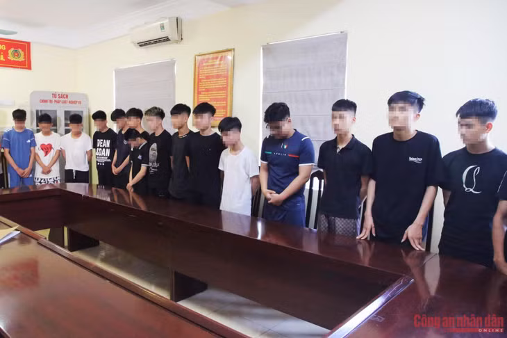 Các đối tượng tại Cơ quan Công an.
