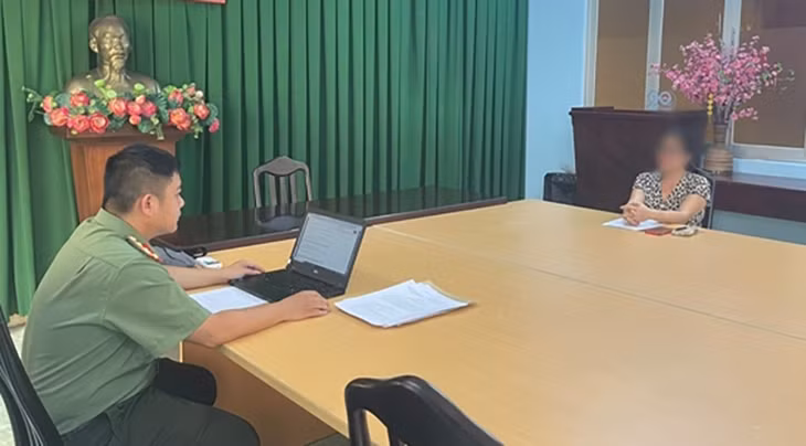 Công an mời làm việc với bà T.H.L. Ảnh: CA