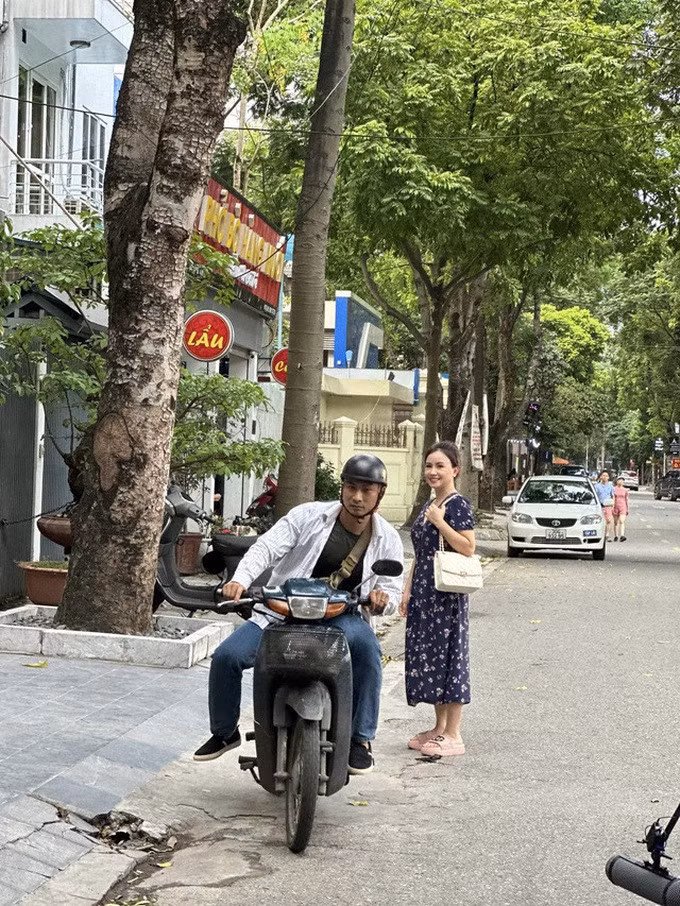 Duy Hưng trong một cảnh quay với diễn viên Hoàng Yến (Ảnh: Facebook nhân vật).