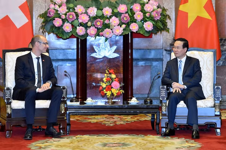 Chủ tịch nước Võ Văn Thưởng tiếp Chủ tịch Hội đồng Quốc gia Thụy Sĩ Martin Candinas. Ảnh: ĐĂNG KHOA