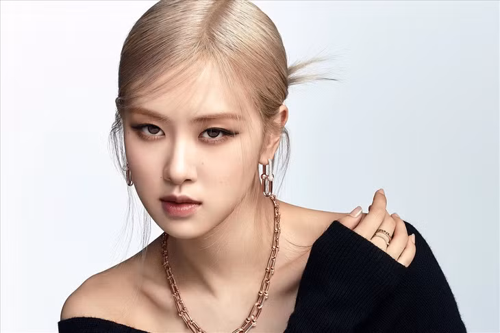 Rosé (Blackpink) quảng cáo bộ sưu tập trang sức cao cấp của Tiffany &amp; Co. Ảnh: YG cung cấp