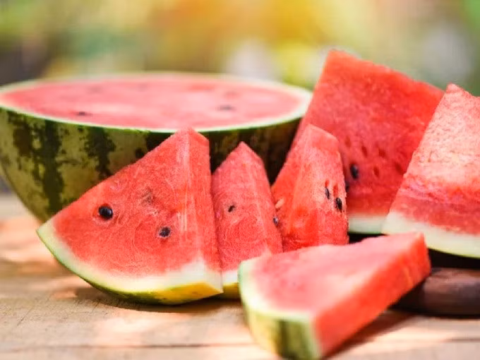 Dưa hấu là loại trái cây có chứa chất chống oxy hóa lycopene và axit amin arginine.