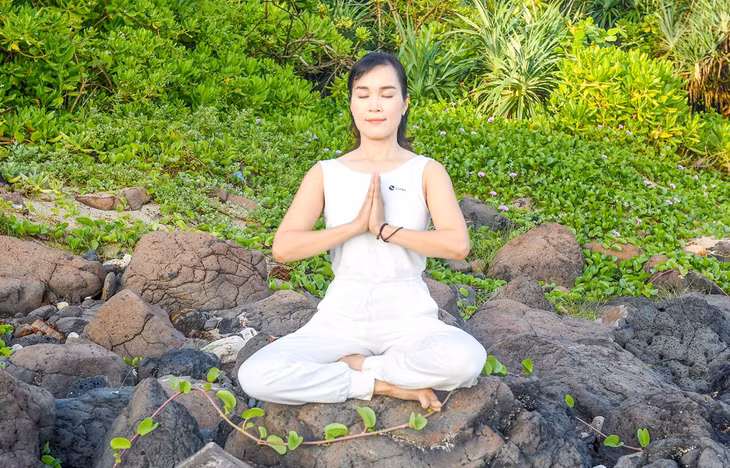 Những bãi biển hoang sơ khiến du khách say đắm khi đến với Quảng Ngãi - 6