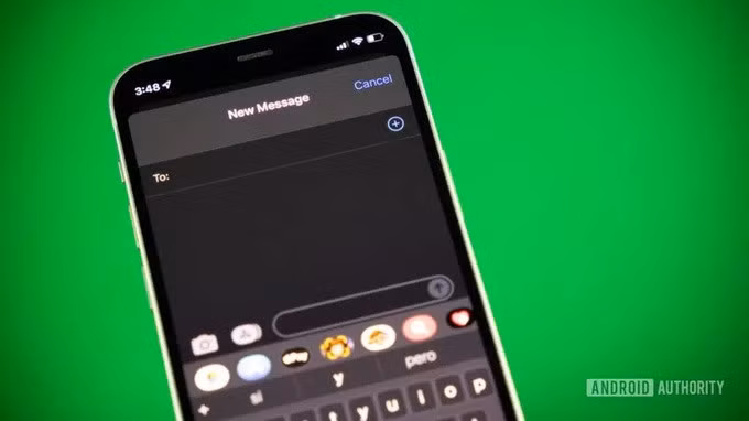 iOS 16.5.1 khắc phục lỗ hổng bảo mật nghiêm trọng về iMessage (Ảnh: Android Authority).