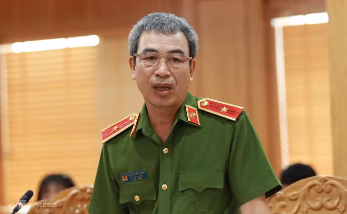 Thiếu tướng Nguyễn Văn Thành chia sẻ tại buổi họp báo. Ảnh: Việt An