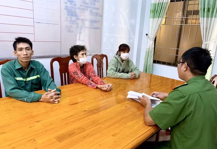 Ba đối tượng Giang, Thu và Thi tại cơ quan Công an.