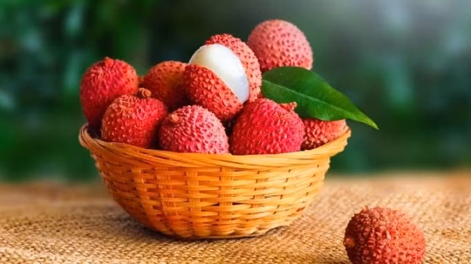Vải thiều là loại quả nhiệt đới, thường được nhiều người yêu thích vào mùa hè. Ảnh: Tasting Table