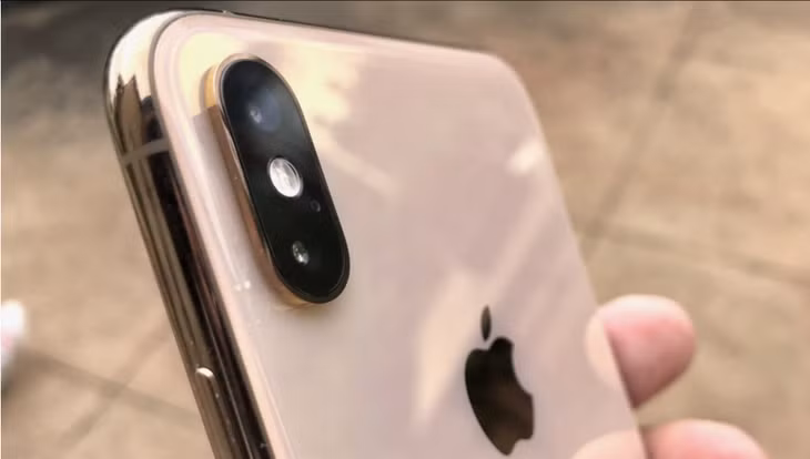 iPhone X, chiếc điện thoại mở đầu kỉ nguyên FaceID của Apple đã chính thức bị ngừng hỗ trợ trên iOS 17 mới. Ảnh: Venturebeat