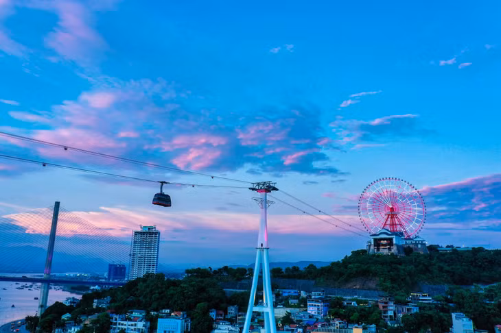 Tổ hợp Sun World Ha Long thu hút đông đảo du khách.