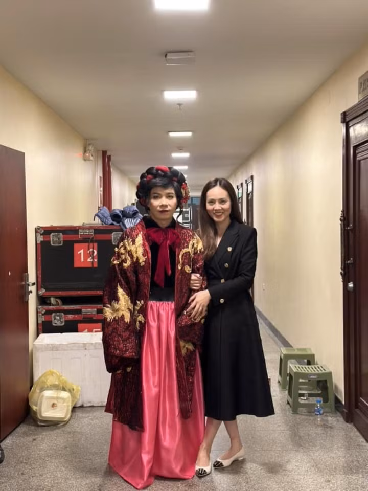 NSND Công Lý đang dần trở lại với nghệ thuật sau thời gian vắng bóng.