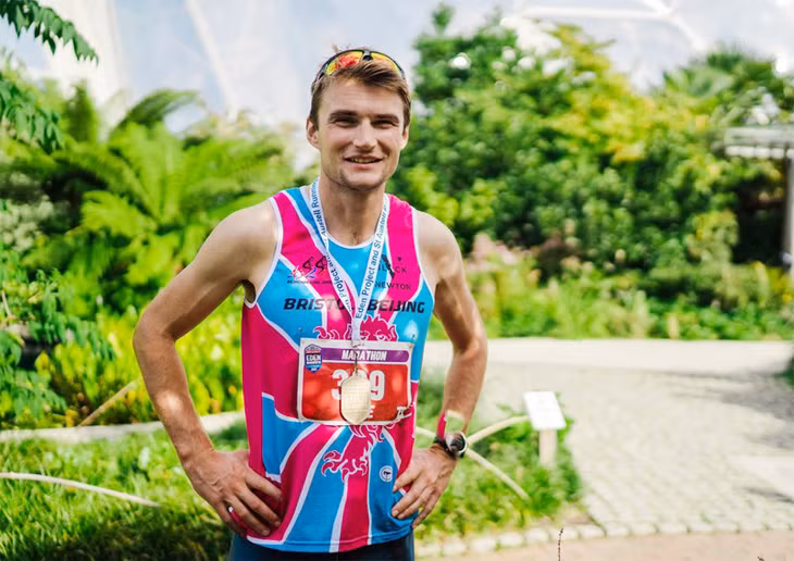 Luke không ngừng vận động dù bệnh nặng. Ảnh: Runnersworld