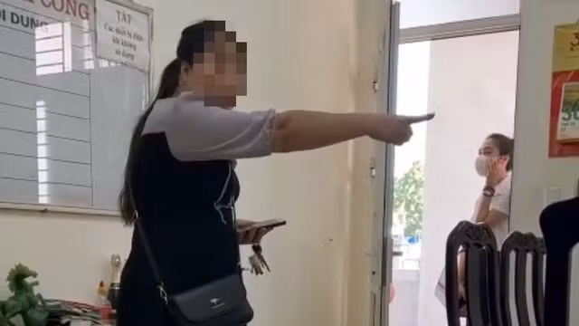 Người được cho là bà T.T.H.B có hành vi lăng mạ cán bộ phường Đằng Lâm ngày 30/5.