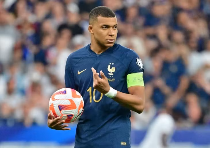 PSG sẽ không tìm mọi cách để giữ chân Mbappe như hè năm ngoái.