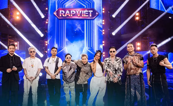 Ads (0:00)Dàn HLV Rap Việt không có nhân tố "kich sức hút" truyền thông.