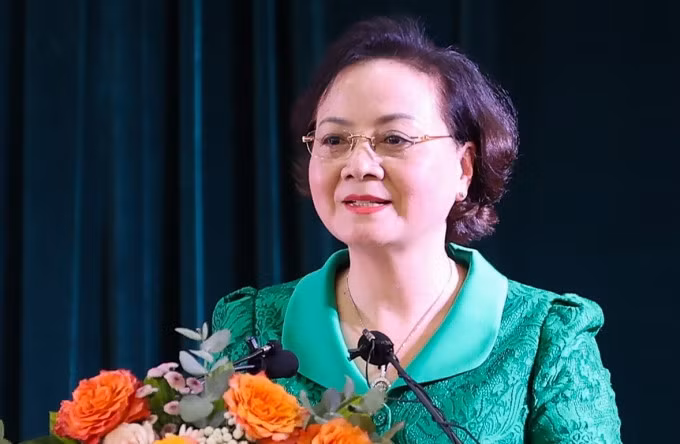 Bộ trưởng Nội vụ Phạm Thị Thanh Trà tại Hội Nhà báo, sáng 13/6. Ảnh: Hoàng Phong