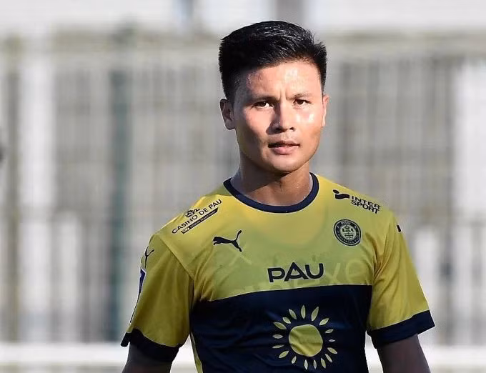 Quang Hải chia tay Pau FC chỉ sau một mùa giải 2022-2023. Ảnh: Pau FC
