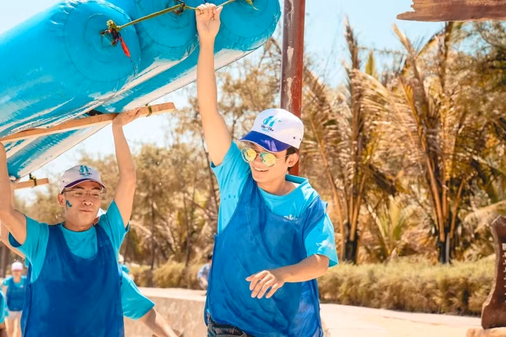 Suy thoái kinh tế phần nào ảnh hưởng đến mức chi cho các hoạt động team building. Ảnh: Lê Minh/Pexels.