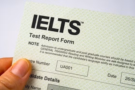Thí sinh có chứng chỉ IELTS thời hạn đến 27/6 được miễn thi môn Ngoại ngữ. Ảnh: Telegraph.