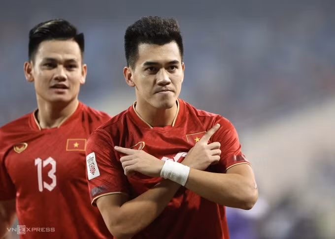 Tiền đạo Nguyễn Tiến Linh lỡ hai trận giao hữu của đội tuyển Việt Nam. Ảnh: Hiếu Lương