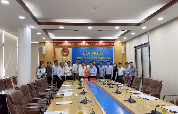TP Cẩm Phả ký kết chương trình phối hợp với Hiệp hội Doanh nghiệp tỉnh.