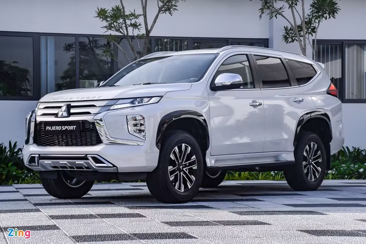 Mitsubishi Pajero Sport được ưu đãi 200 triệu đồng trong tháng 6. Ảnh: Hoàng Tuấn.