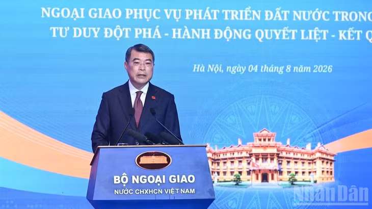Thủ tướng Chính phủ Lê Minh Hưng phát biểu ý kiến chỉ đạo tại Phiên toàn thể. (Ảnh: TRẦN HẢI)