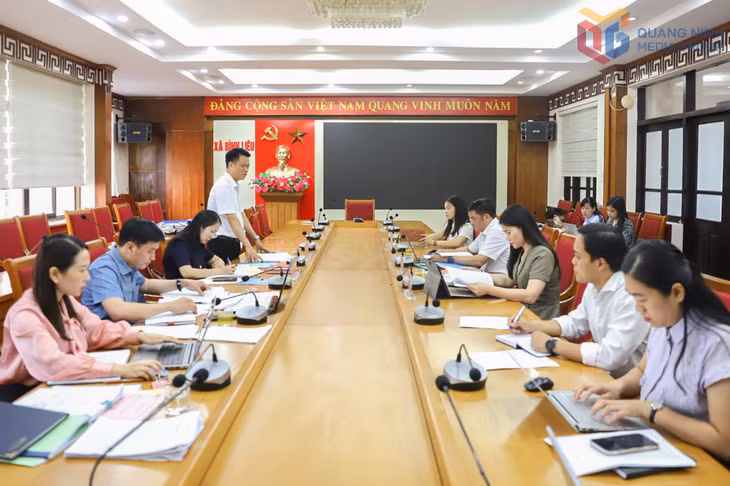 Đoàn giám sát của Ủy ban MTTQ tỉnh làm việc với UBND xã Bình Liêu về thực hiện dân chủ ở cơ sở gắn với trách nhiệm của người đứng đầu.
