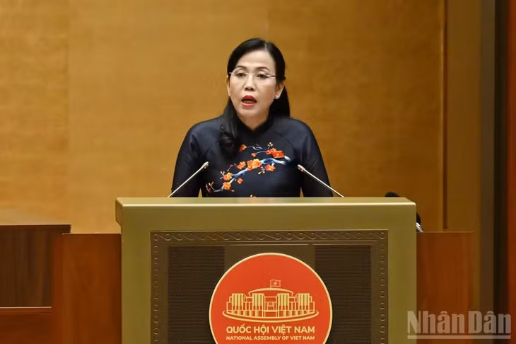Chủ nhiệm Ủy ban Khoa học, Công nghệ và Môi trường Nguyễn Thanh Hải nêu quan điểm thẩm tra. (Ảnh: THỦY NGUYÊN)