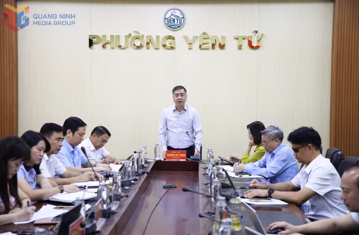 Đồng chí Nguyễn Chí Thành, Ủy viên BTV Tỉnh ủy, Phó Chủ tịch Thường trực Ủy ban MTTQ tỉnh phát biểu chỉ đạo tại buổi làm việc.