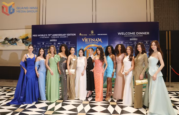 Dàn thí sinh Miss World 2026 lộng lẫy tham dự tiệc chào mừng.